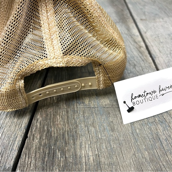 DOGS BEFORE DUDES Distressed Trucker Cap Hat Boutique NEW NWT - Picture 4 of 4